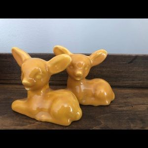 Vintage pair of deer figurines